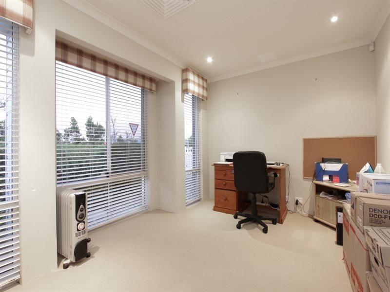 42 Arbor Drive, Ellenbrook WA 6069