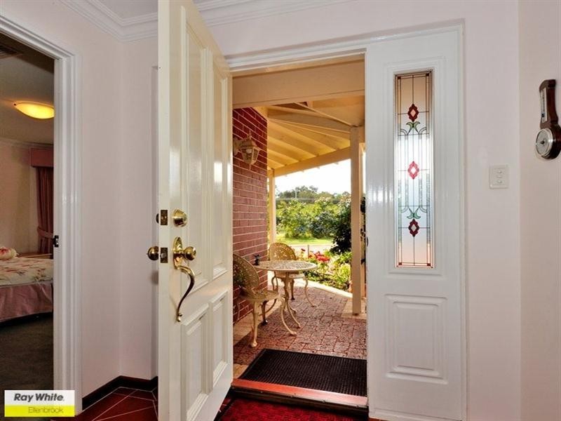 209 Vines Avenue, The Vines WA 6069