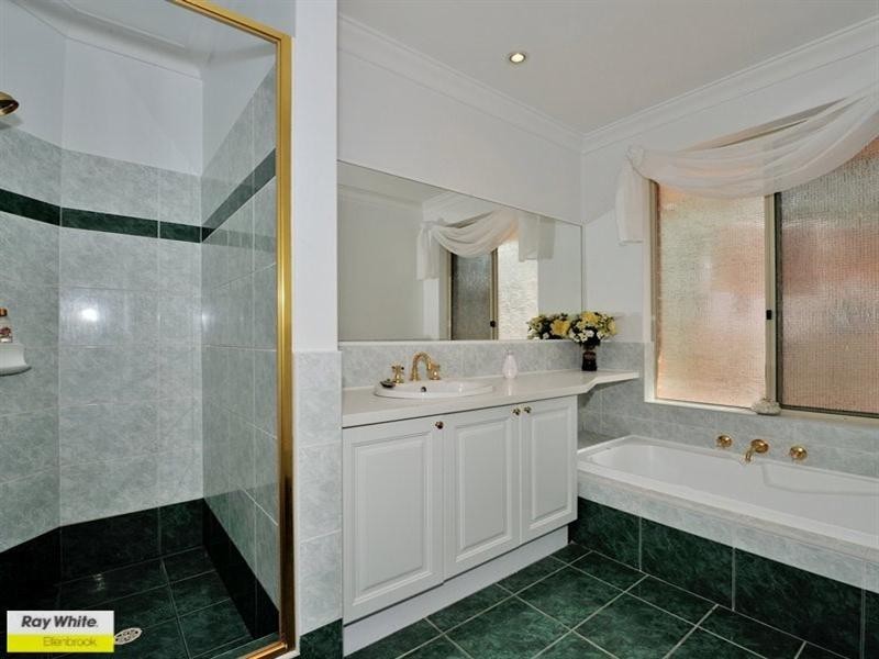209 Vines Avenue, The Vines WA 6069