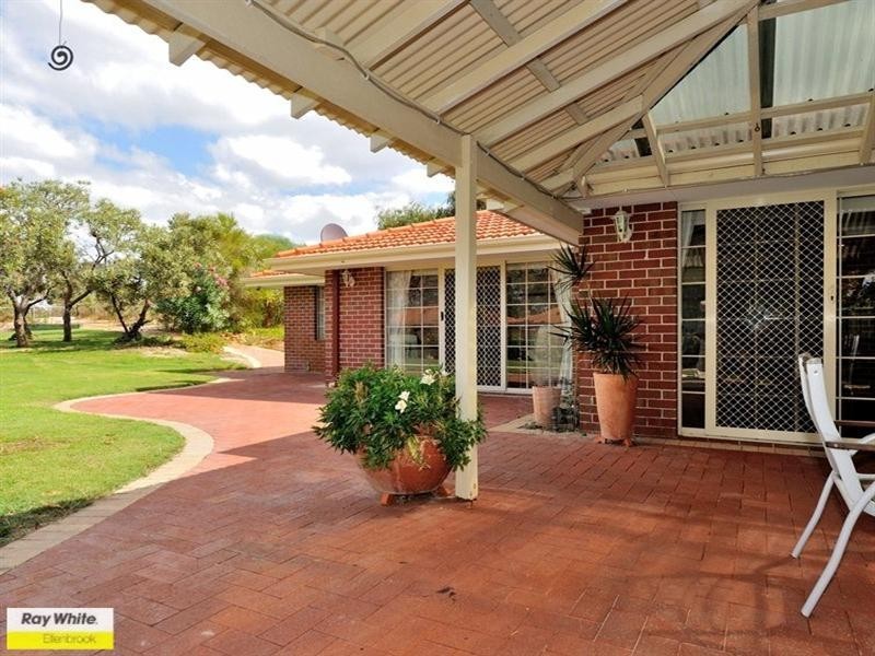 209 Vines Avenue, The Vines WA 6069