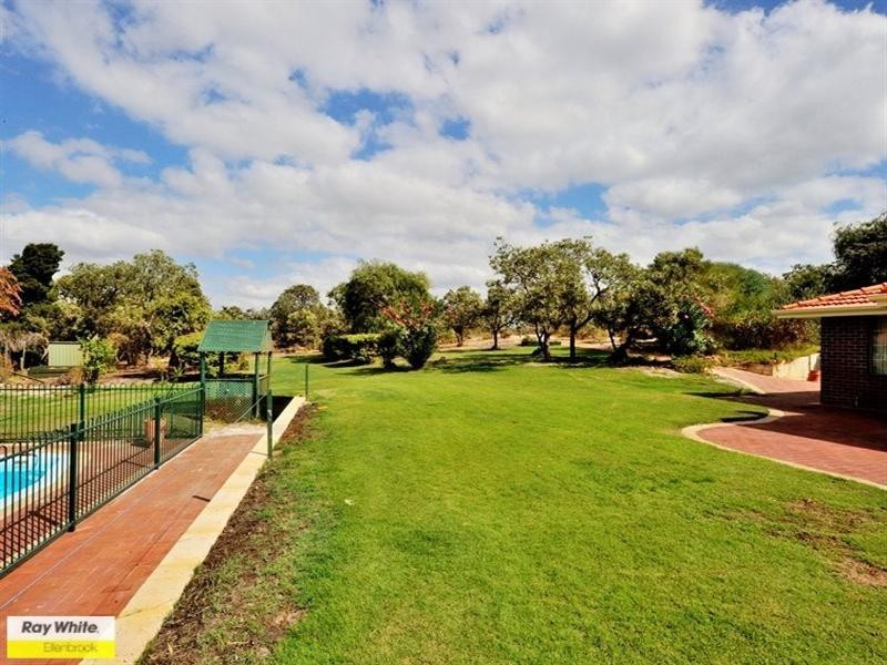 209 Vines Avenue, The Vines WA 6069