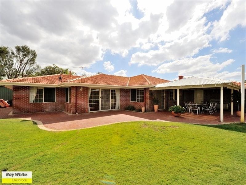 209 Vines Avenue, The Vines WA 6069