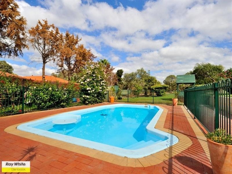 209 Vines Avenue, The Vines WA 6069