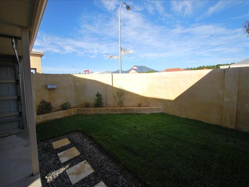 2 Sharman Vista, Ellenbrook WA 6069