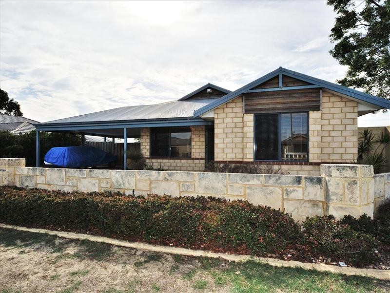 43 Larrawa Circle, Ellenbrook WA 6069