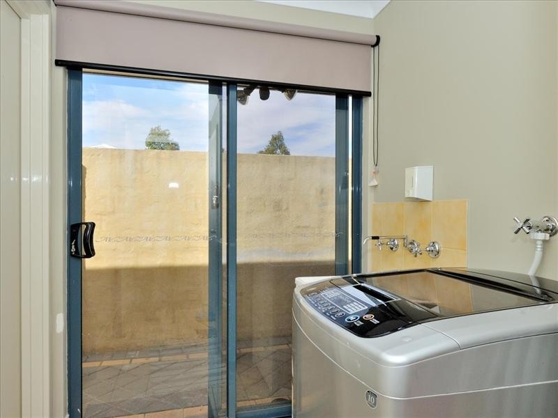 43 Larrawa Circle, Ellenbrook WA 6069