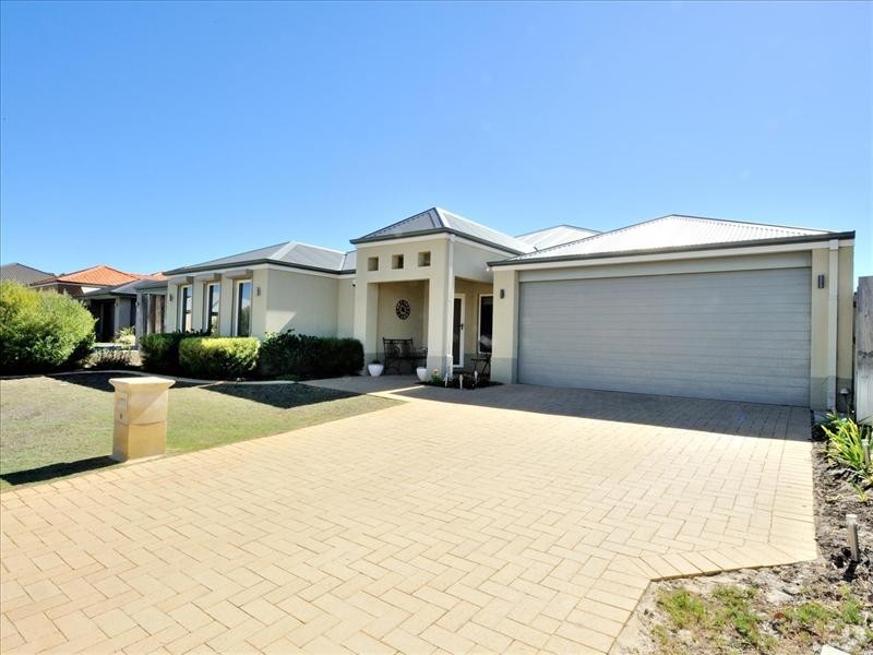 6 Durant Way, Ellenbrook WA 6069