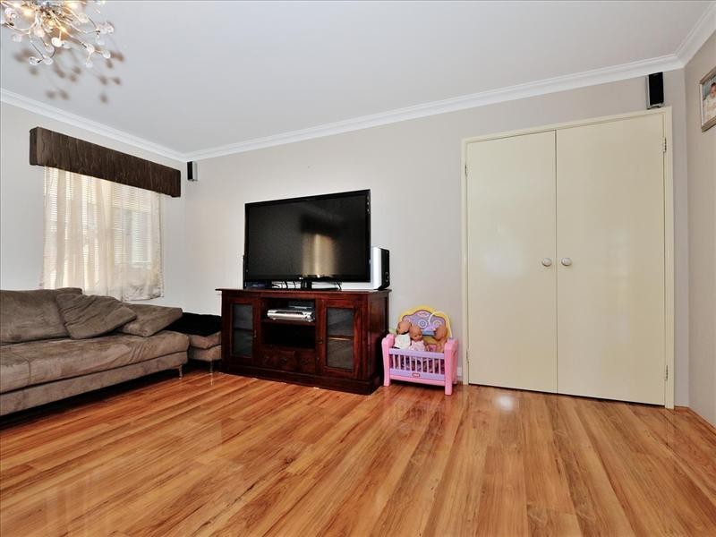 6 Durant Way, Ellenbrook WA 6069