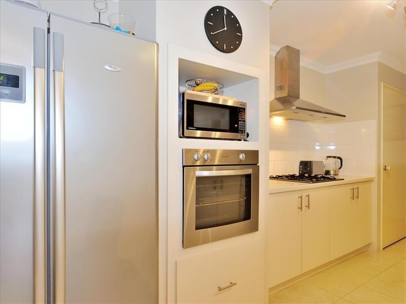 6 Durant Way, Ellenbrook WA 6069