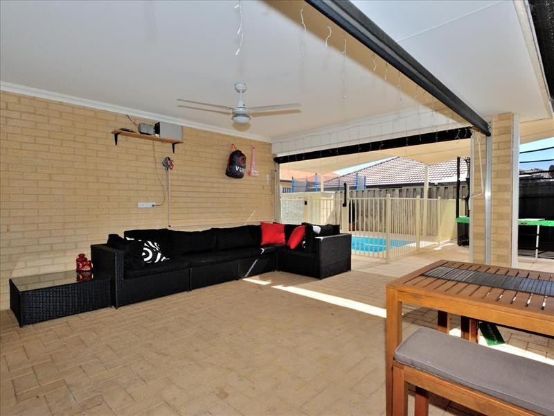 6 Durant Way, Ellenbrook WA 6069