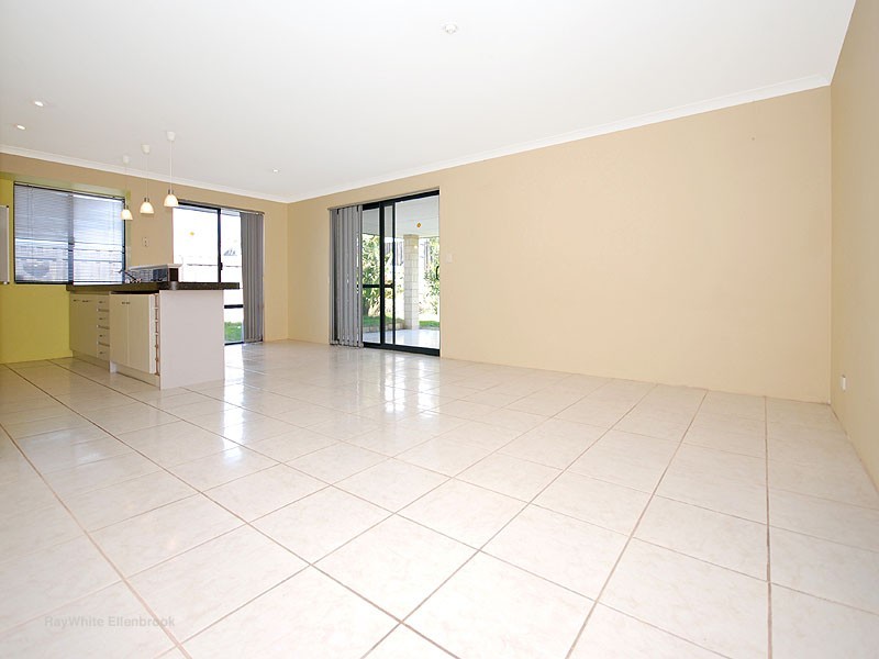 35 Pinegrove Drive, Ellenbrook WA 6069