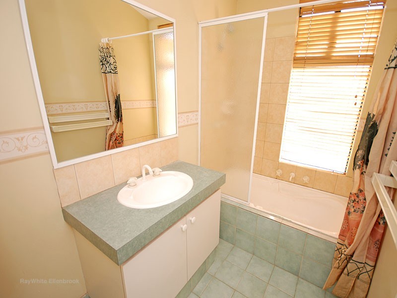 35 Pinegrove Drive, Ellenbrook WA 6069