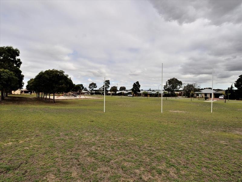 70 Thundelarra Avenue, Ellenbrook WA 6069