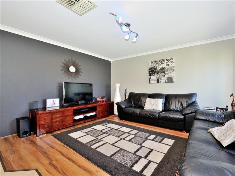 38 Valinco Avenue, Ellenbrook WA 6069