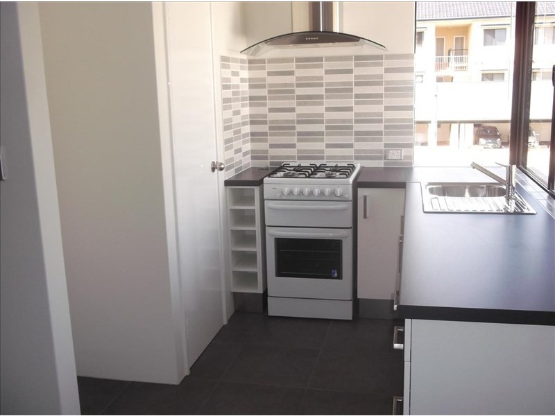 1/15 Queensbury Road, Joondalup WA 6027