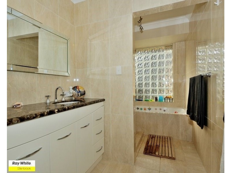 15 Muscat Terrace, The Vines WA 6069