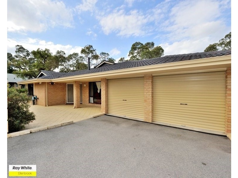 15 Muscat Terrace, The Vines WA 6069