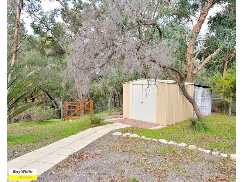 15 Muscat Terrace, The Vines WA 6069