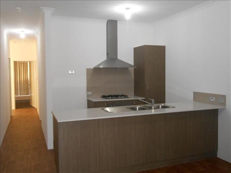 5 Delphi Way, Aveley WA 6069