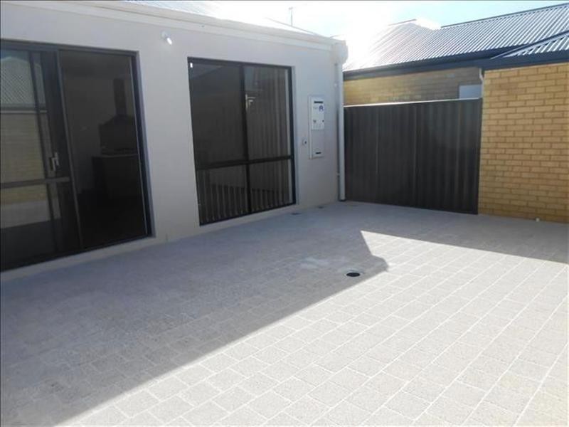 5 Delphi Way, Aveley WA 6069