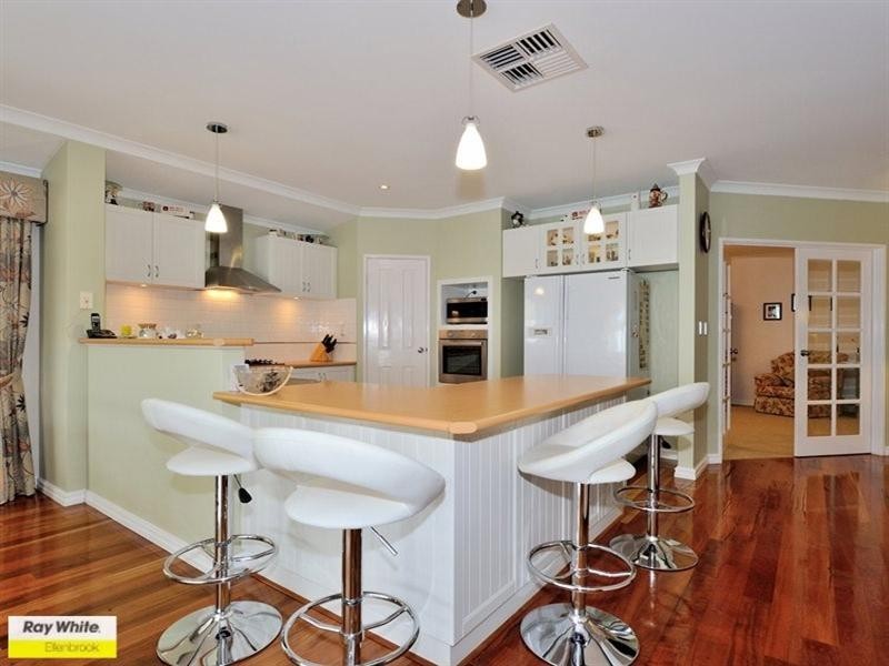 4 Kerries Link, The Vines WA 6069