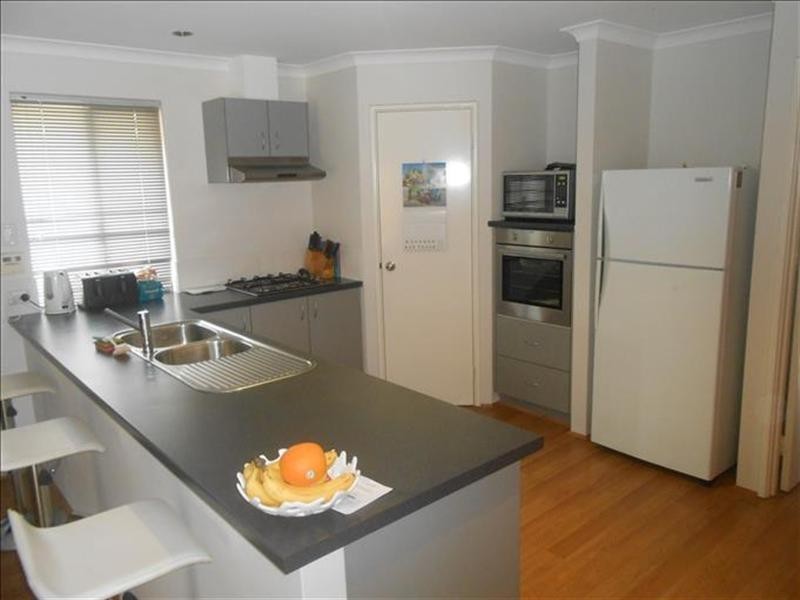 10 Elmridge Parkway, Ellenbrook WA 6069