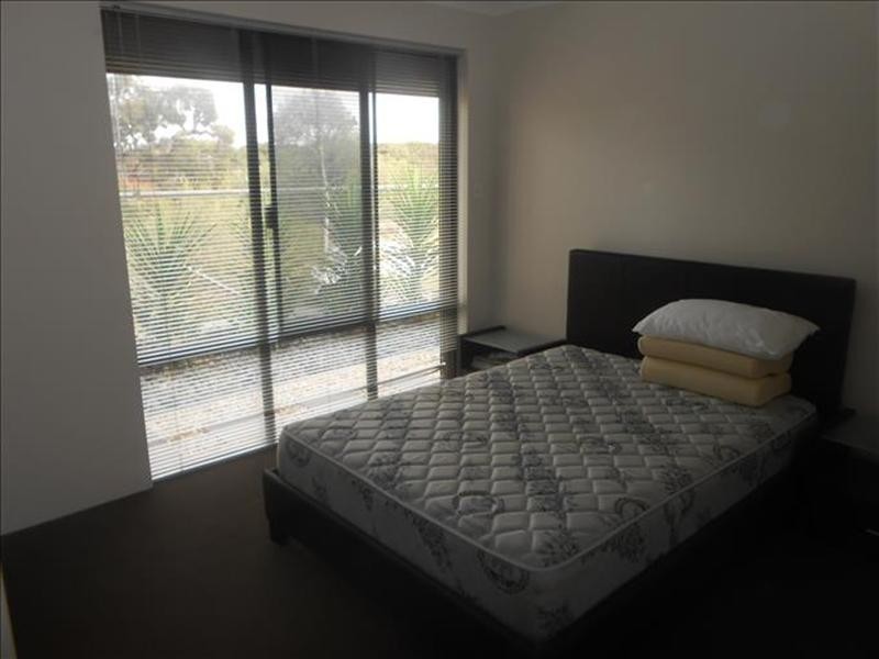 10 Elmridge Parkway, Ellenbrook WA 6069