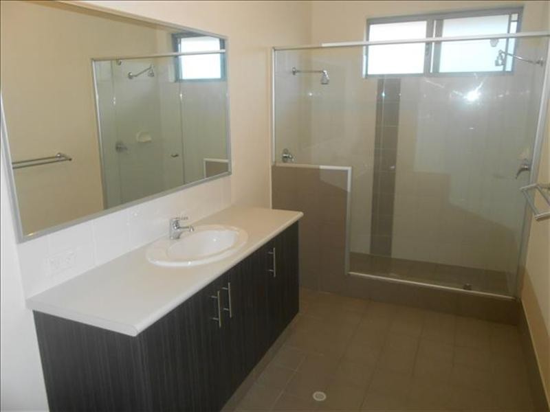 51 Pineroo Terrace, Ellenbrook WA 6069