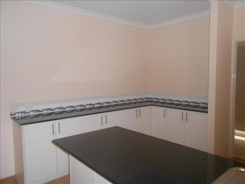 51 Pineroo Terrace, Ellenbrook WA 6069