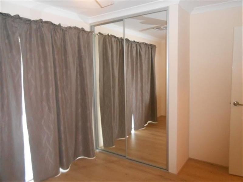 51 Pineroo Terrace, Ellenbrook WA 6069