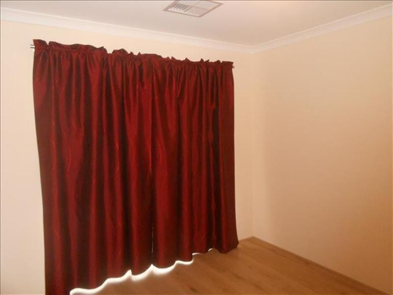 51 Pineroo Terrace, Ellenbrook WA 6069