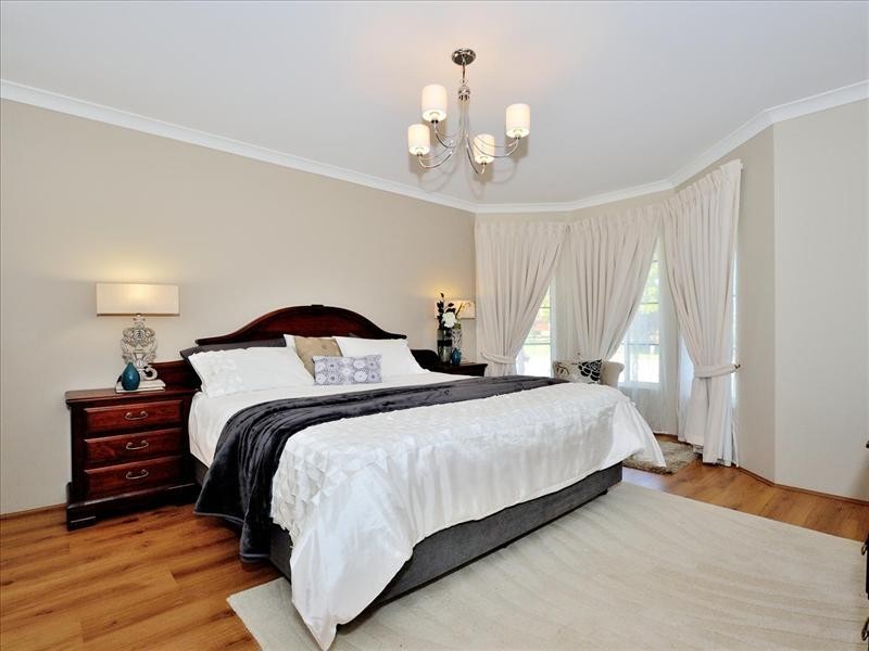 40 Garran Loop, Henley Brook WA 6055