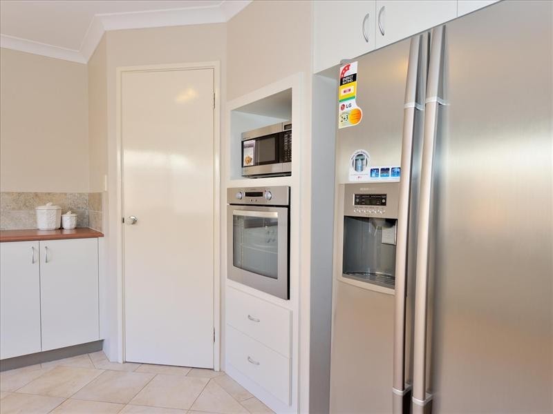 40 Garran Loop, Henley Brook WA 6055