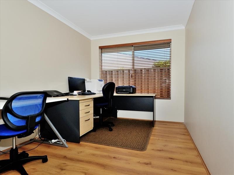 40 Garran Loop, Henley Brook WA 6055