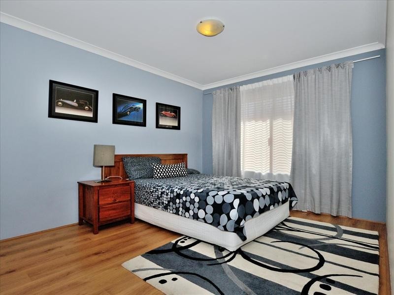 40 Garran Loop, Henley Brook WA 6055