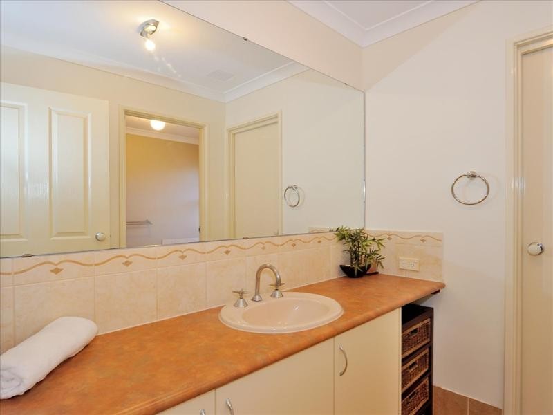 40 Garran Loop, Henley Brook WA 6055