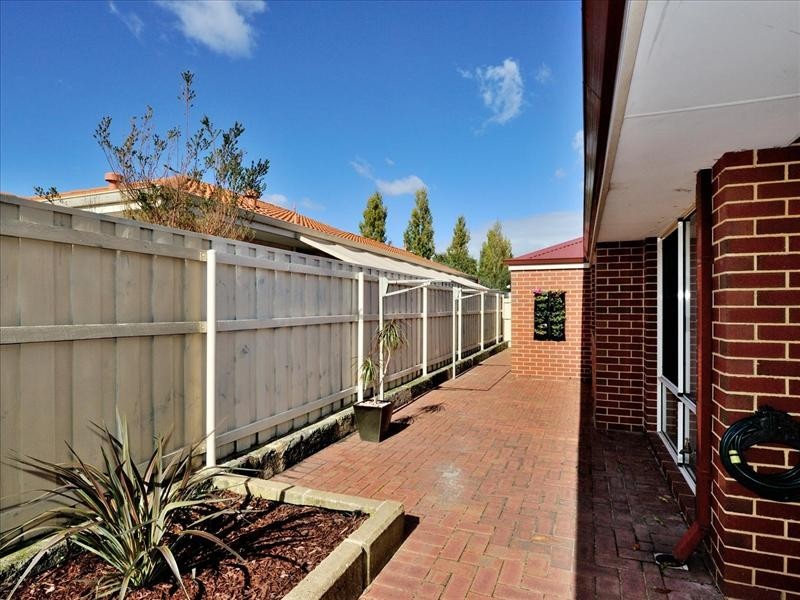 40 Garran Loop, Henley Brook WA 6055