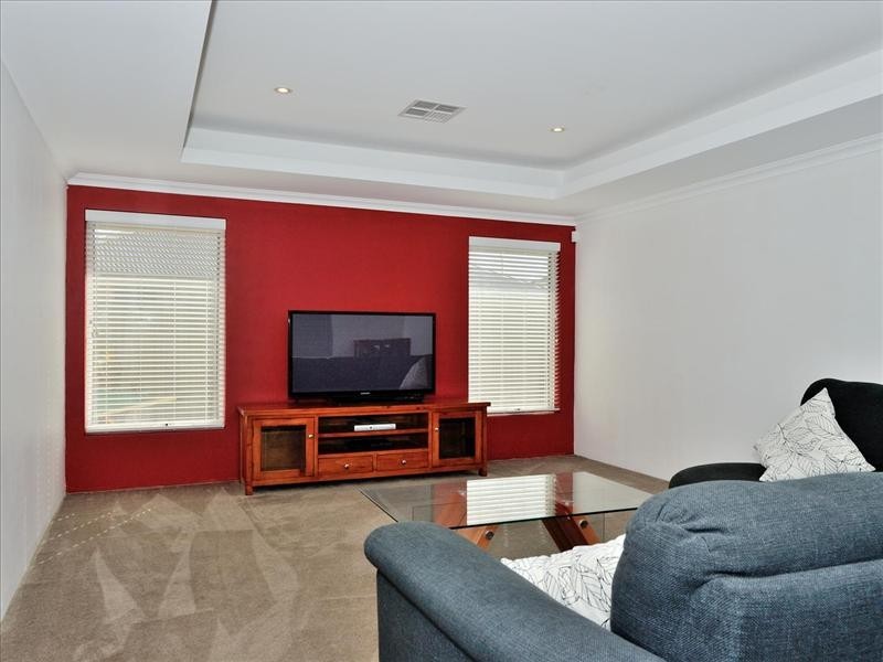 20 Whitehart Entrance, Aveley WA 6069