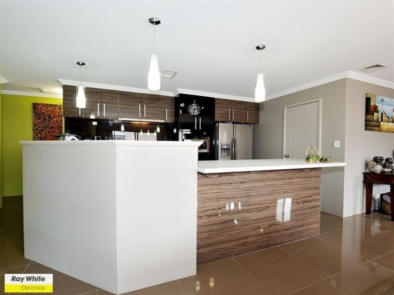 15 Aston Chase, Aveley WA 6069