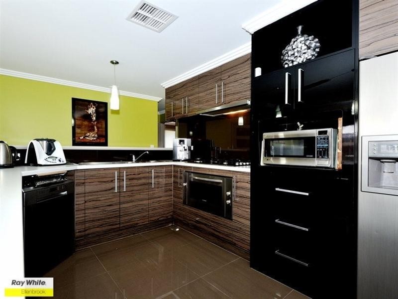 15 Aston Chase, Aveley WA 6069