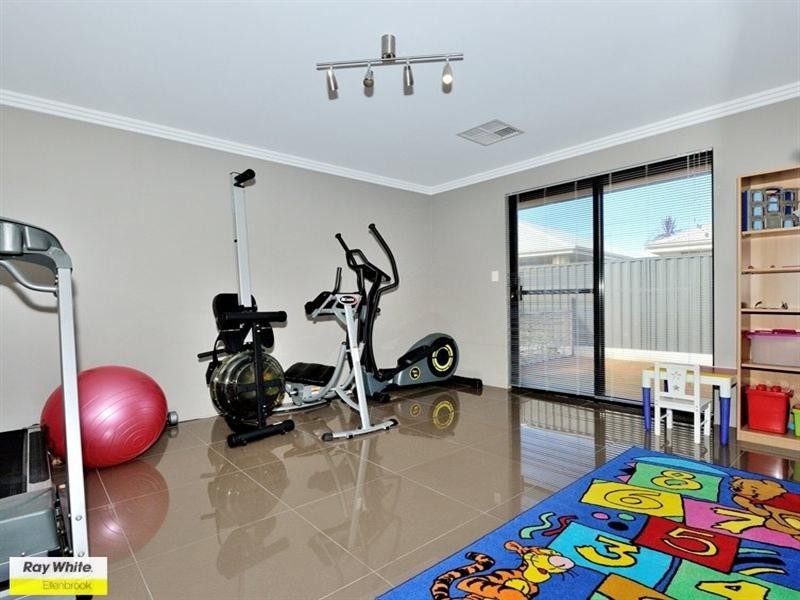 15 Aston Chase, Aveley WA 6069