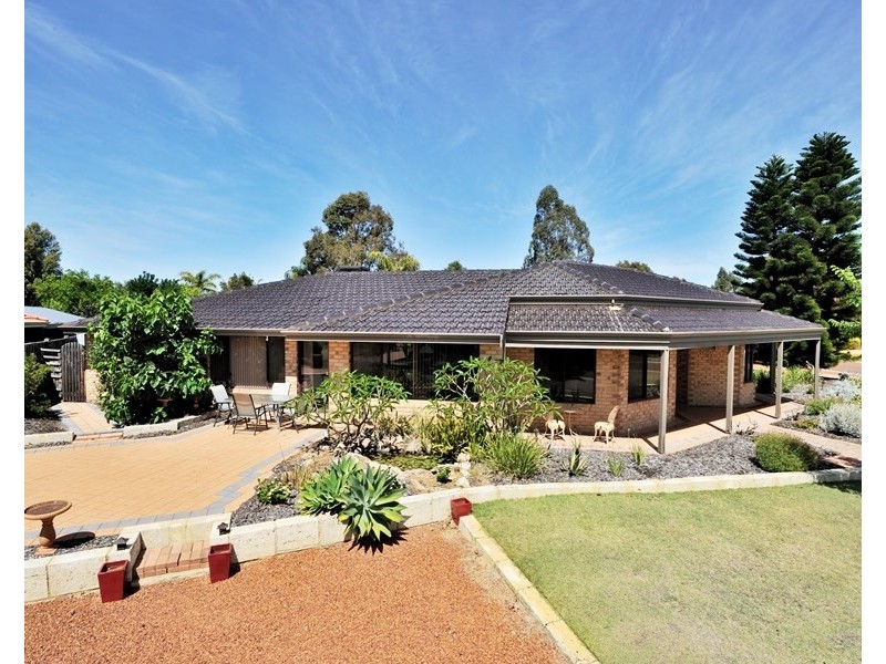 2 Bollinger Close, The Vines WA 6069
