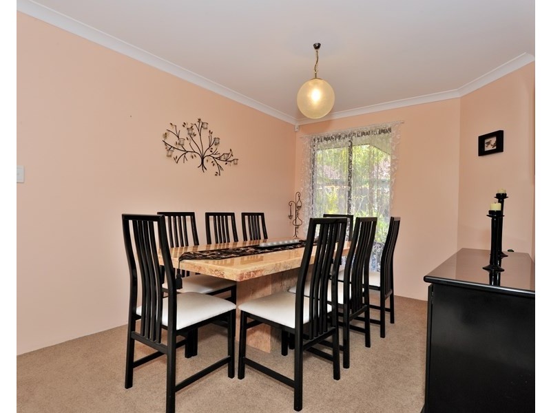 2 Bollinger Close, The Vines WA 6069