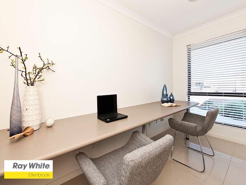 10 Geographe Loop, Ellenbrook WA 6069