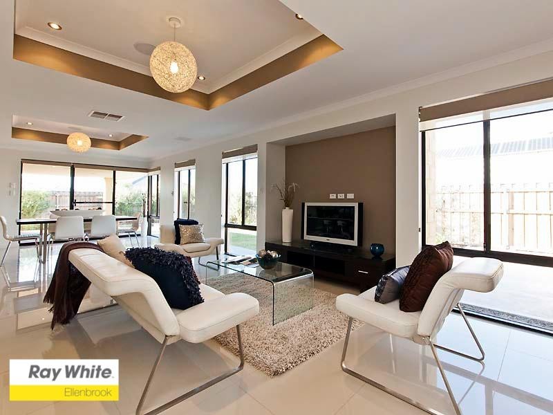 10 Geographe Loop, Ellenbrook WA 6069