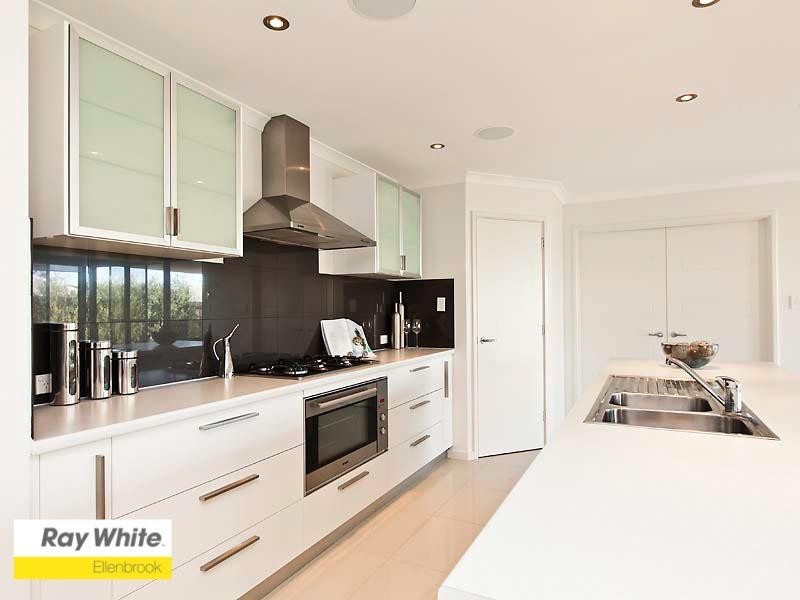 10 Geographe Loop, Ellenbrook WA 6069
