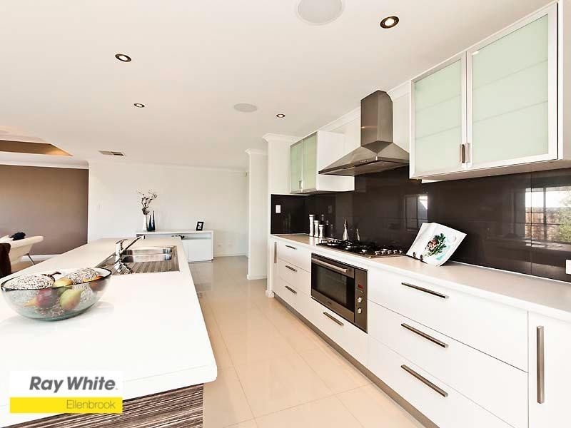 10 Geographe Loop, Ellenbrook WA 6069