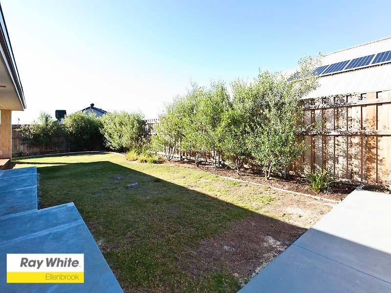 10 Geographe Loop, Ellenbrook WA 6069