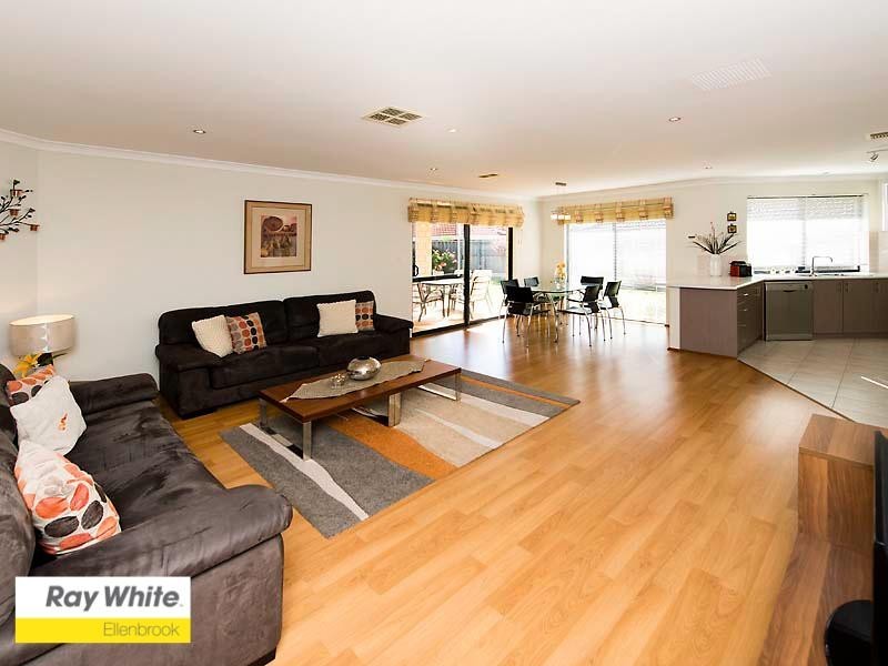 87 Farmaner Parkway, Ellenbrook WA 6069