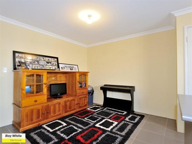 29 Stanbury Crescent, Ellenbrook WA 6069